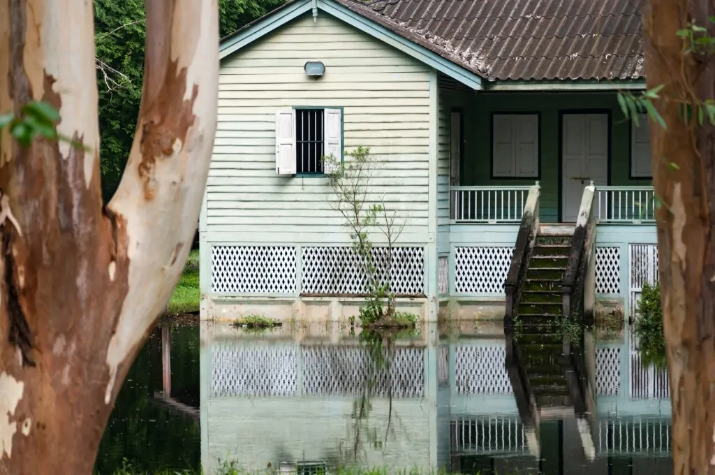 Determining if You Should Sell Your Houston Flooded Home